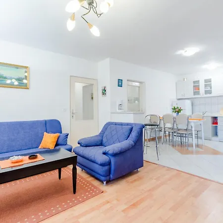 公寓 Sea Star - Three-bedroom With Pool And Sea View *