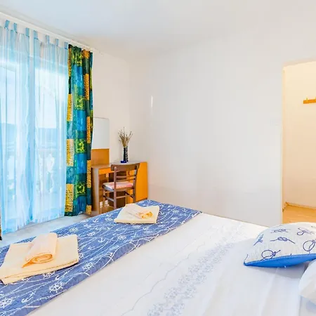 Sea Star - Three-bedroom With Pool And Sea View Apartament