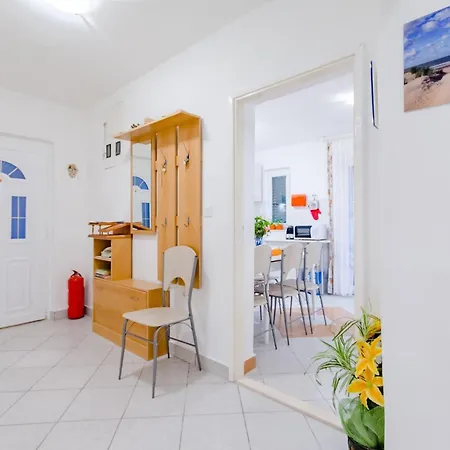 Sea Star - Three-bedroom With Pool And Sea View Apartament