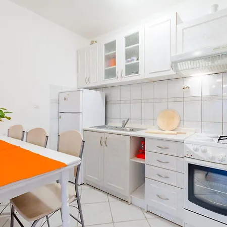 Sea Star - Three-bedroom With Pool And Sea View Apartament *
